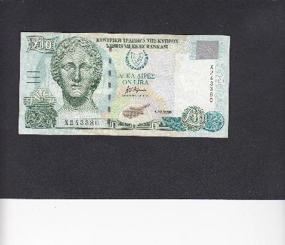 Beschrijving voorzijde: BUSTE